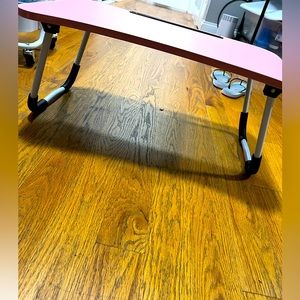Bed table